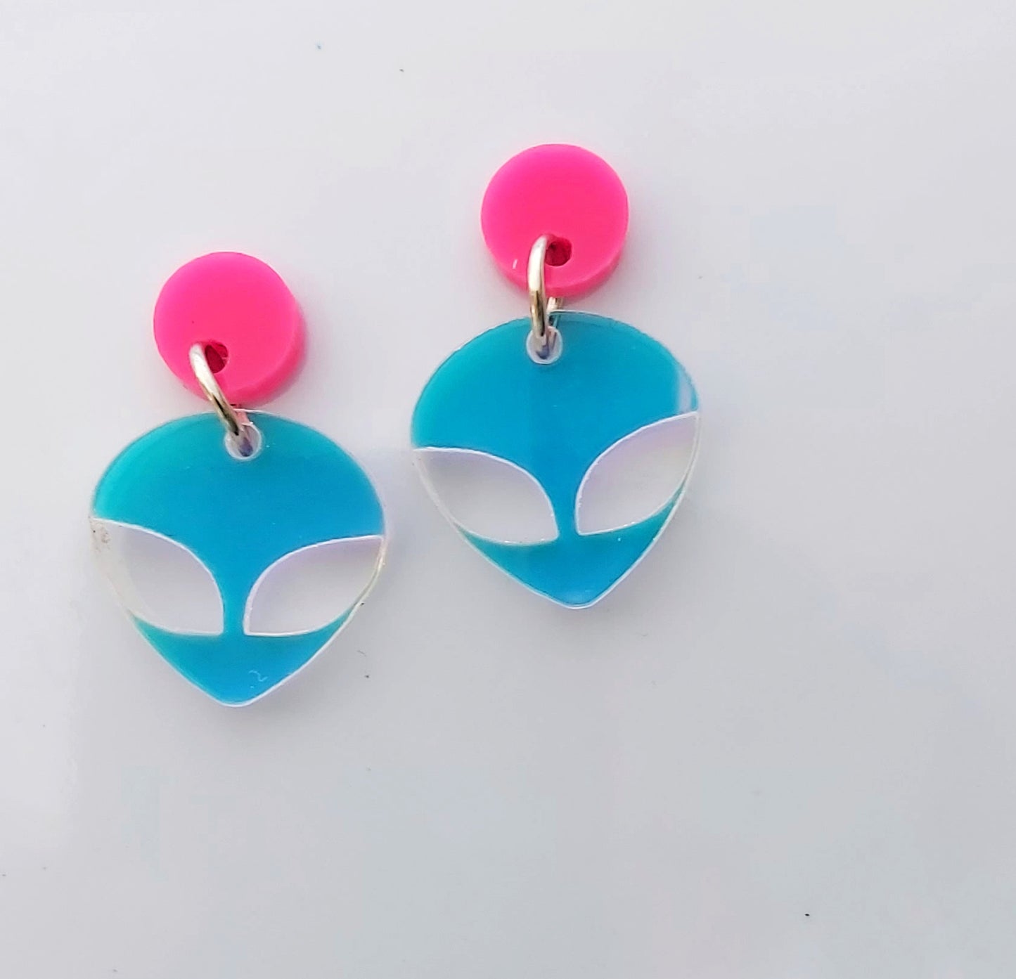 SMALL ALIEN DANGLES