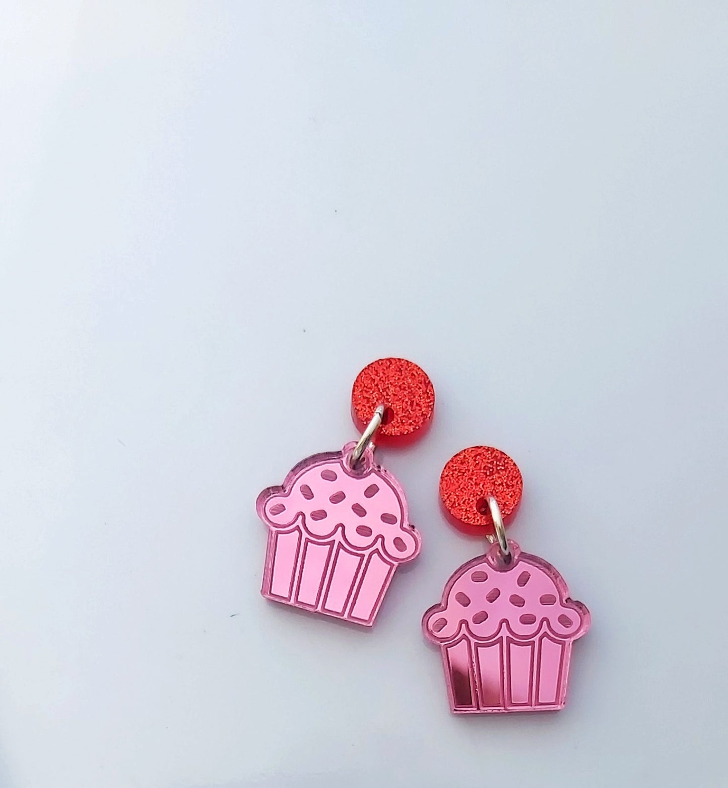 SMALL CUPCAKE DANGLES